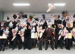 오산백년한글학교, 만학도 17명의 특별한 졸업식 가져