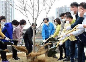 의정부시, 제76회 식목일 맞아 꽃·나무심기 행사 열어