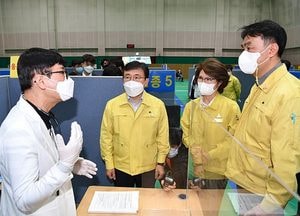 김상호 하남시장 ·복지부장관 접종센터 방문···오는 11월까지 전체 70% 접종 목표