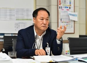정동균 '총 45곳 마을지원 사업' 현장 둘러본 시간 '소중히 간직'