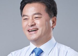 임종성 "배우 윤여정 아카데미 여우조연상 수상 축하"