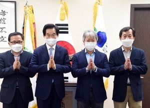 안병용 의정부시장, 산악인 엄홍길 대장 만나 산악체험관 조성 머리 맞대