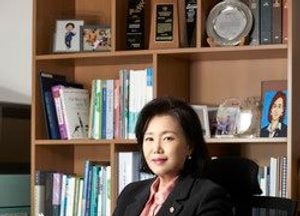 [인터뷰·정윤경 교육기획위원장] "학생·학부모·교직원 모두가 행복한 ‘경기교육 공동체’ 구현"