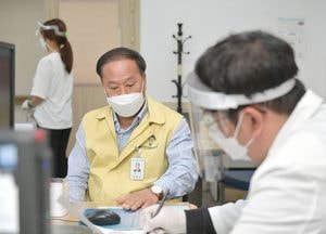 정동균 양평군수, 확진자와 접촉...‘음성 판정’ 받고, 27일까지 자가 격리