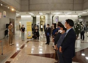 “독도 관련 작품 보며 소중함 기억하자”…道의회 독도수호 특위 독도 전시회
