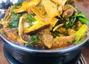 [기획] 여름철 보양식 하면 ‘보신탕’ 옛말... 대세는 ‘염소탕’