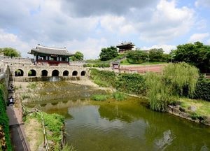 [기획·수원 근대인문기행] 성곽 따라 시장 구경하다 보면 시간이 훌쩍~