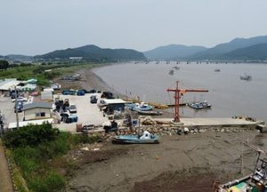 [드론이 본 세상] 강화 '더리미 선착장'에 다시 풍요가 찾아오길…