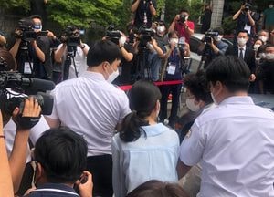 윤석열 장모, 사위 대선 행보 내내 재판 전전할 듯