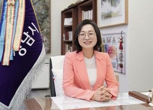 [특집·성남시 민선7기 3년 성과와 1년 과제] 은수미 시장 “미래의 기회 잡는 도시 전환 이미 시작”