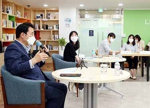 백군기 용인시장, 취임 3주년 '청년 LAB 기흥'서 소통 행사