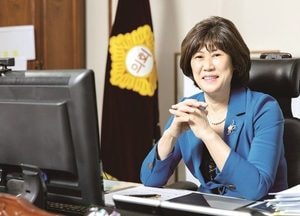 [인터뷰·방미숙 하남시의장 ] “사람 중심의 의회, 시민의 삶에 힘되는 의회에 최선”