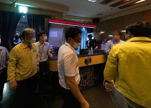 바쁜 與 대선 주자 ‘이재명’...야간 방역수칙 위반  ‘단속 현장 직접 지휘’