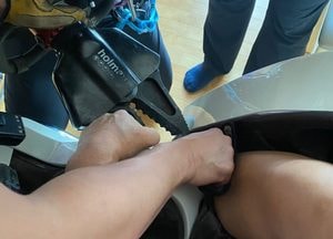 하마터면 큰 일 ‘안마의자 오작동 사고 70대, 안전하게 구조’