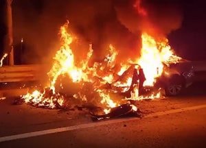 인천서 음주운전 차량 중앙분리대 들이받고 불···6200만 원 재산피해