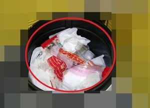 학교·학원 등 화장실서 몰래 간식 먹는 초등학생..학부모들 ‘충격’