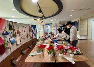 양평군청 직장동호회 ‘핫뜨’ 뜨개질 작품 전시·판매해 ‘눈길’