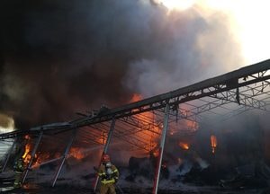 광주 전자제품 제조공장서 불...12시간 만에 진화
