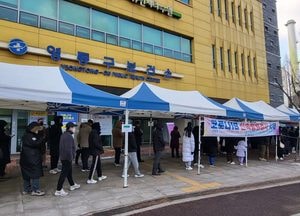 경기 코로나19 신규 확진자 3만명 육박...“역대 최다”