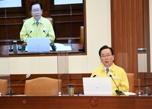 중대본, 3월부터 확진자의 동거인 자가격리·PCR검사 면제