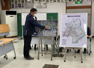 “많이 놀라셨죠”...신동헌 광주시장, 탁수 피해지역 찾아 "재발방지 약속"