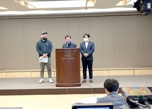 ‘굿바이 이재명’ 저자 장영하 “李 ‘친형 강제입원 지시’…경찰 고발"