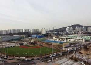 2곳 요양원서 141명 감염...인천 신규 확진자 9667명