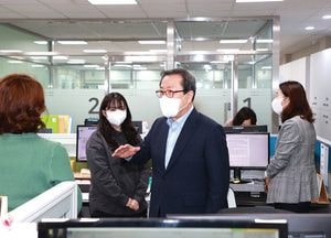 보석 허가 ‘조광한 남양주시장, 보건소 방문’ 코로나19 현장 점검