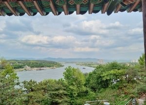 [기획] 천년고찰 ‘신륵사’ 가까이서 멀리서 보는 맛...경기둘레길 ‘34구간’