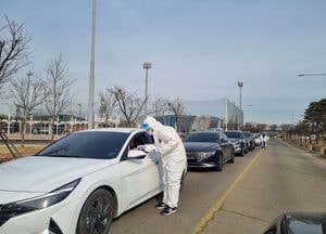 인천 코로나19 신규 확진자 96일만에 1000명 아래로 내려와