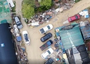 비닐하우스에 ‘속띠아’ 도박장 개설···외국인 도박단 40명 검거, 5명 구속