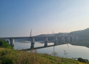 [경기둘레길 - 35구간] 수려한 풍광(風光) 일품···코스 초반 나오는 ’상수원보호구역 걷다보면 어느새 흔암리 선사유적지’