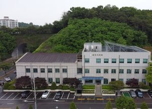 파주시의회 ‘제8대 시의회’ 개원···의장 이성철·부의장 윤희정 의원