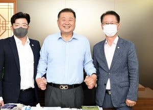 김경일 파주시장, 시의회 여야 대표와 ‘회동’...‘50만 파주시민’ 위한 대책마련에 머리 맞대