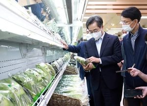 김동연 “소상공인 추가 차환대출 예산 편성” 소식 알려