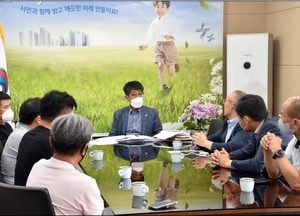 유승영 평택시의장, 평택항 항운노조와 간담회 가져