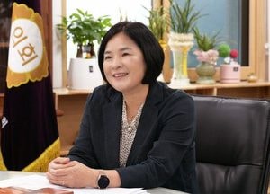 [인터뷰] 윤순옥 양평군의회 의장 “소통·협치 바탕으로 군민에게 신뢰받는 의회 만들어 갈 것”