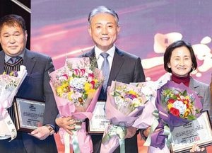 윤환 계양구청장, 문화연예 ‘사회공헌대상’ 수상