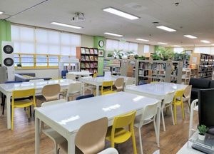 “도서관이야, 키즈카페야” 용인 정평초 지역사회 참여로, 도서관 리모델링