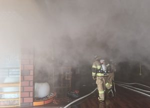 안양 만안구 음식점서 '불'...소방관 1명 왼손에 부상 당해