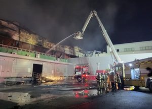 평택 광동제약 공장서 불, 인명피해 없어