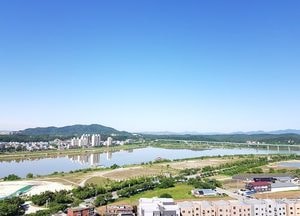 도, 초미세먼지 측정 이래 2022년 하늘 가장 맑아...‘좋음’ 166일