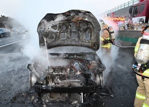 경부고속도로 오산나들목서 ‘차량화재’...5대 추돌사고, 인명피해 없어