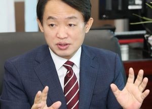 [인터뷰] 김찬진 인천 동구청장 “재도약의 발판, 미래발전 전략 구상·기본정책 만들 것”