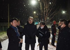 김동근 의정부시장, 출근길 G6100번 광역버스 고산지구 정류소 탑승 현장 방문