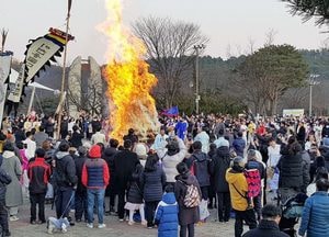 이천시 ‘정월대보름 민속축제’ 시민화합 한마당 이뤘다...시민 500여명 참여