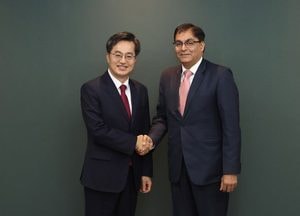 김동연, 인도대사와 첫 만남…‘글로벌 경기’ 실현 전력