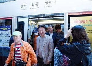 의정부경전철, 수도권 대표 교통수단 자리매김...일일승객 5만3100여명 ‘최대치’