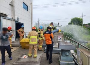 화성 향남 약품공장서 메틸알코올 누출 사고... 30명 자력대피