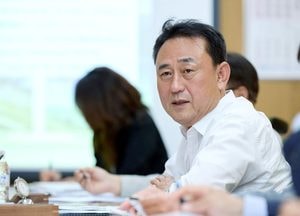 “위기를 기회로” 후한 평가 받는, 이충우 여주시장의 ‘뚝심행정’ 1년